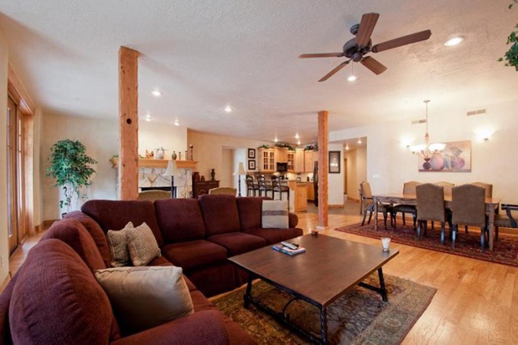 Town Point Condos By Park City Vacations Номер фото