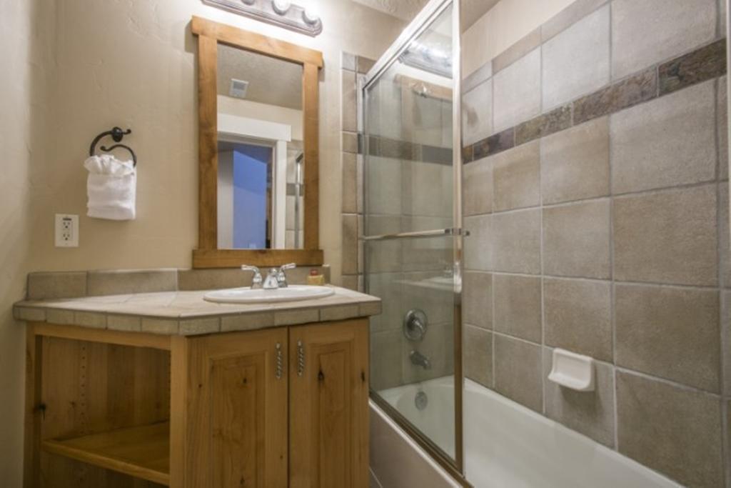 Town Point Condos By Park City Vacations Номер фото