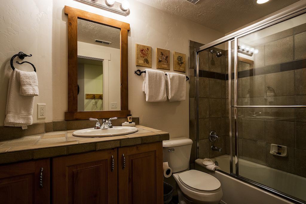 Town Point Condos By Park City Vacations Номер фото